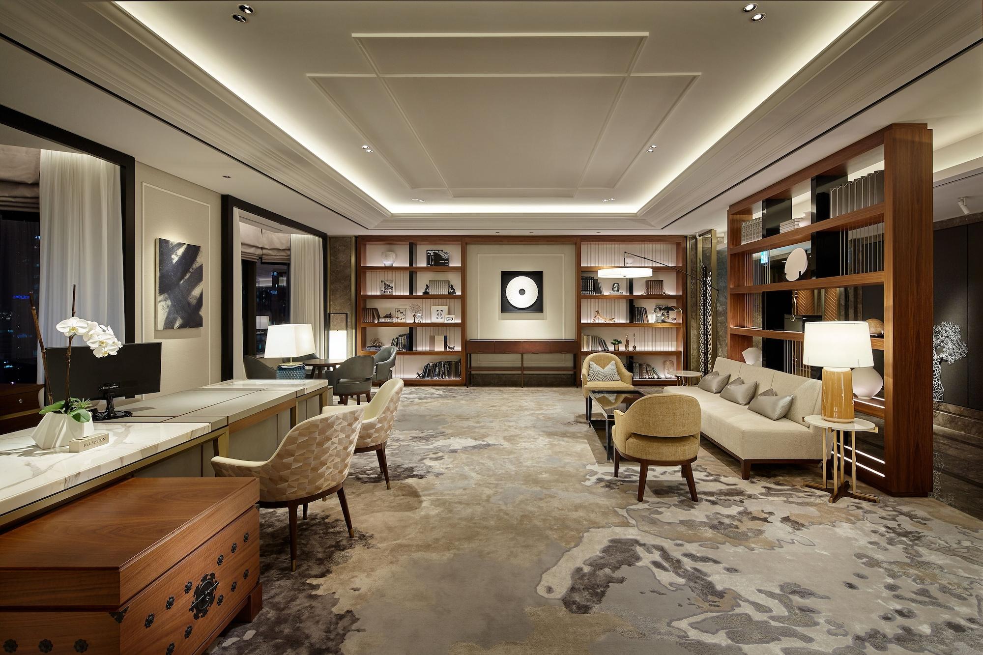 Lotte Hotel Seoul Executive Tower Buitenkant foto The Library at The Ritz-Carlton, Hong Kong
