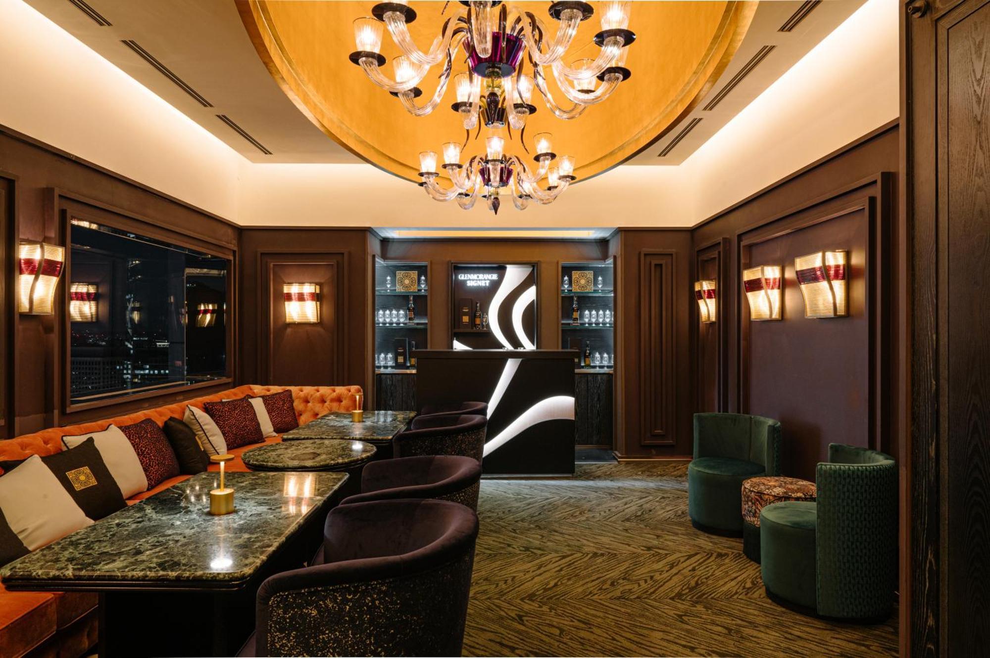 Lotte Hotel Seoul Executive Tower Buitenkant foto The interior of the bar